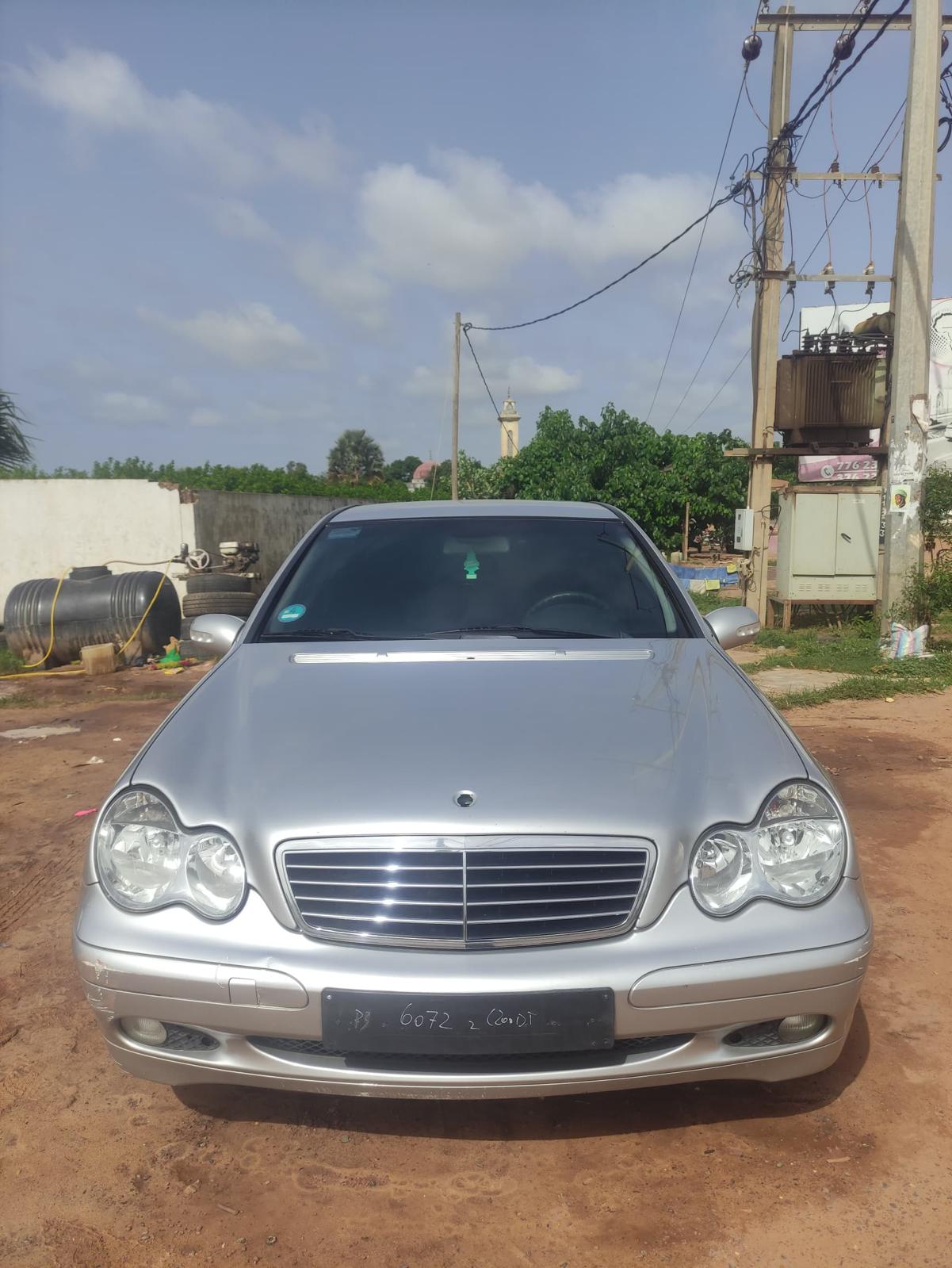 Verborgen schatten uit kelder en zolder opgekocht - antiek en waardevolle spullen Gent